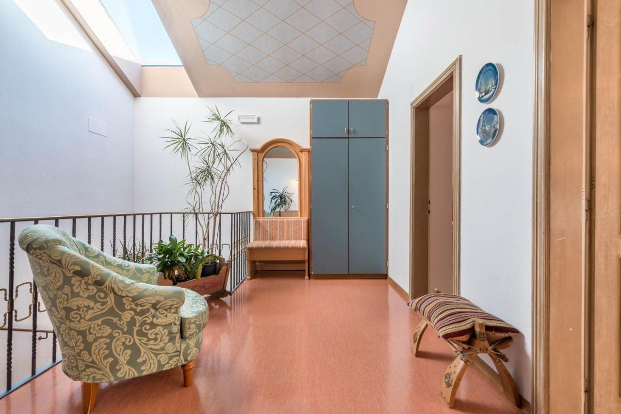 Villa Soldanella Urtijëi Buitenkant foto