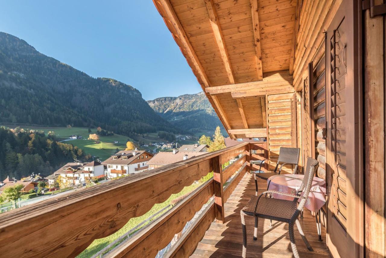 Villa Soldanella Urtijëi Buitenkant foto
